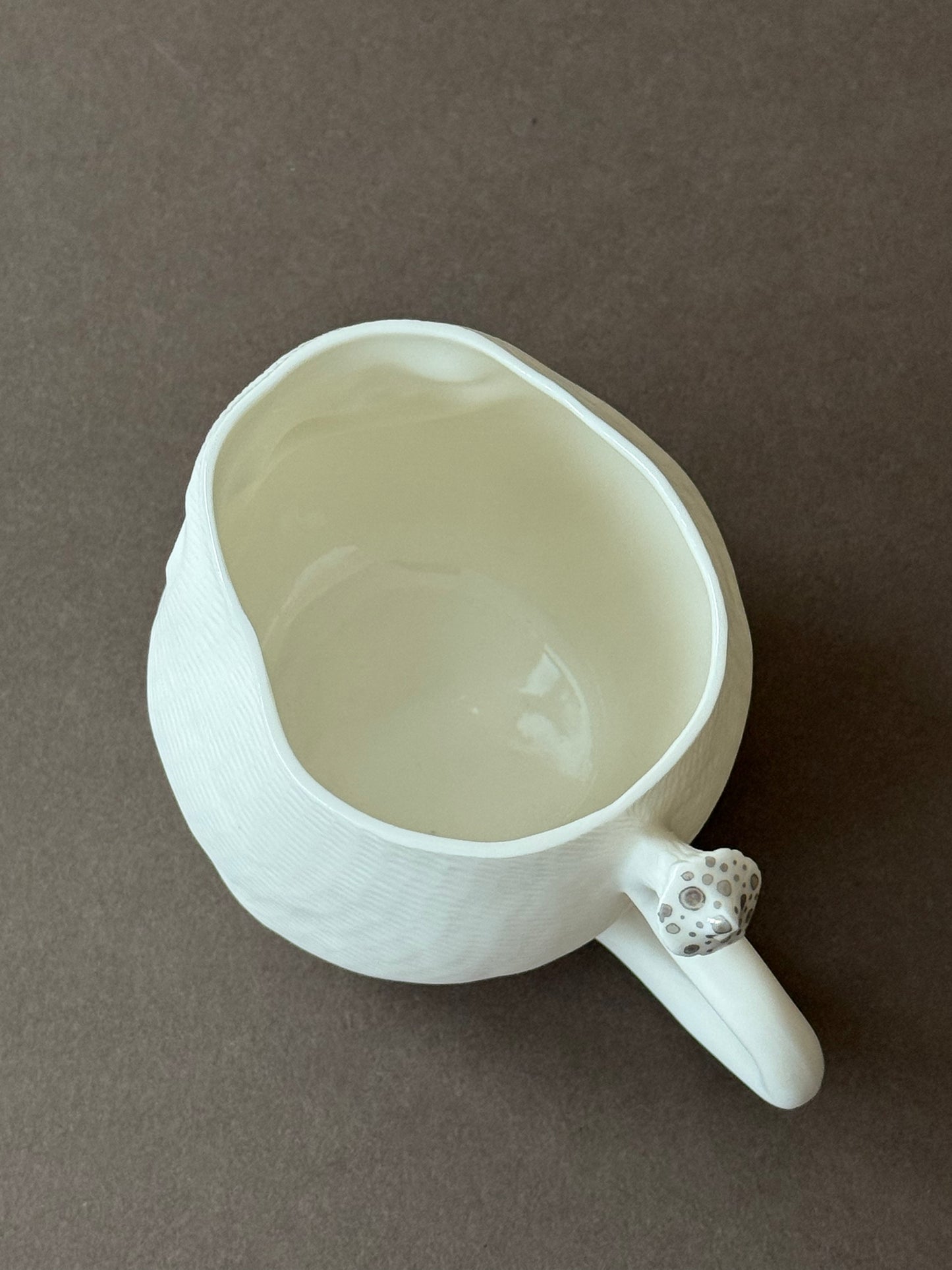 Little Porcelain Hedgehog with platinum