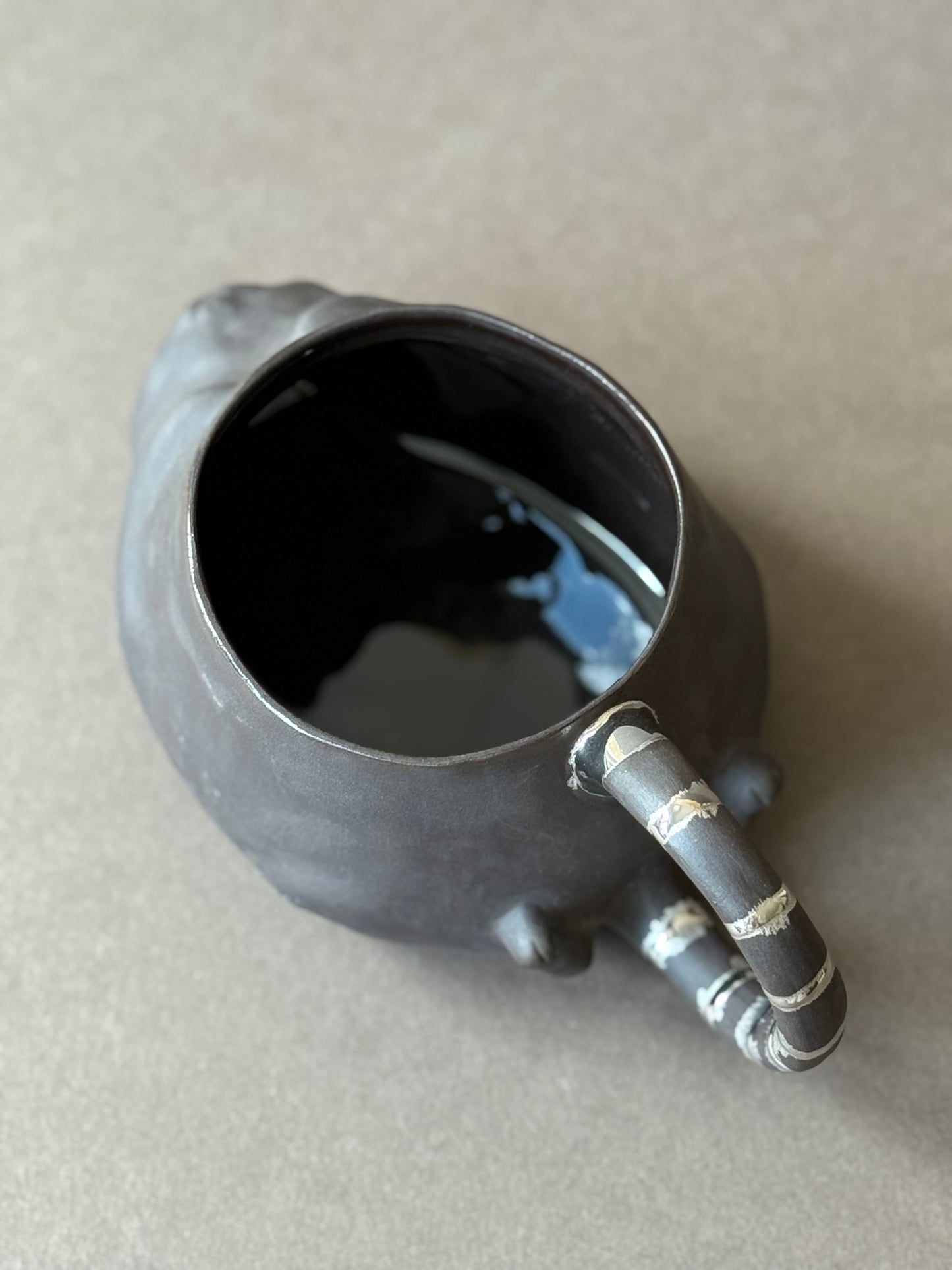 Semi-porcelain Cat with platinum striped tail