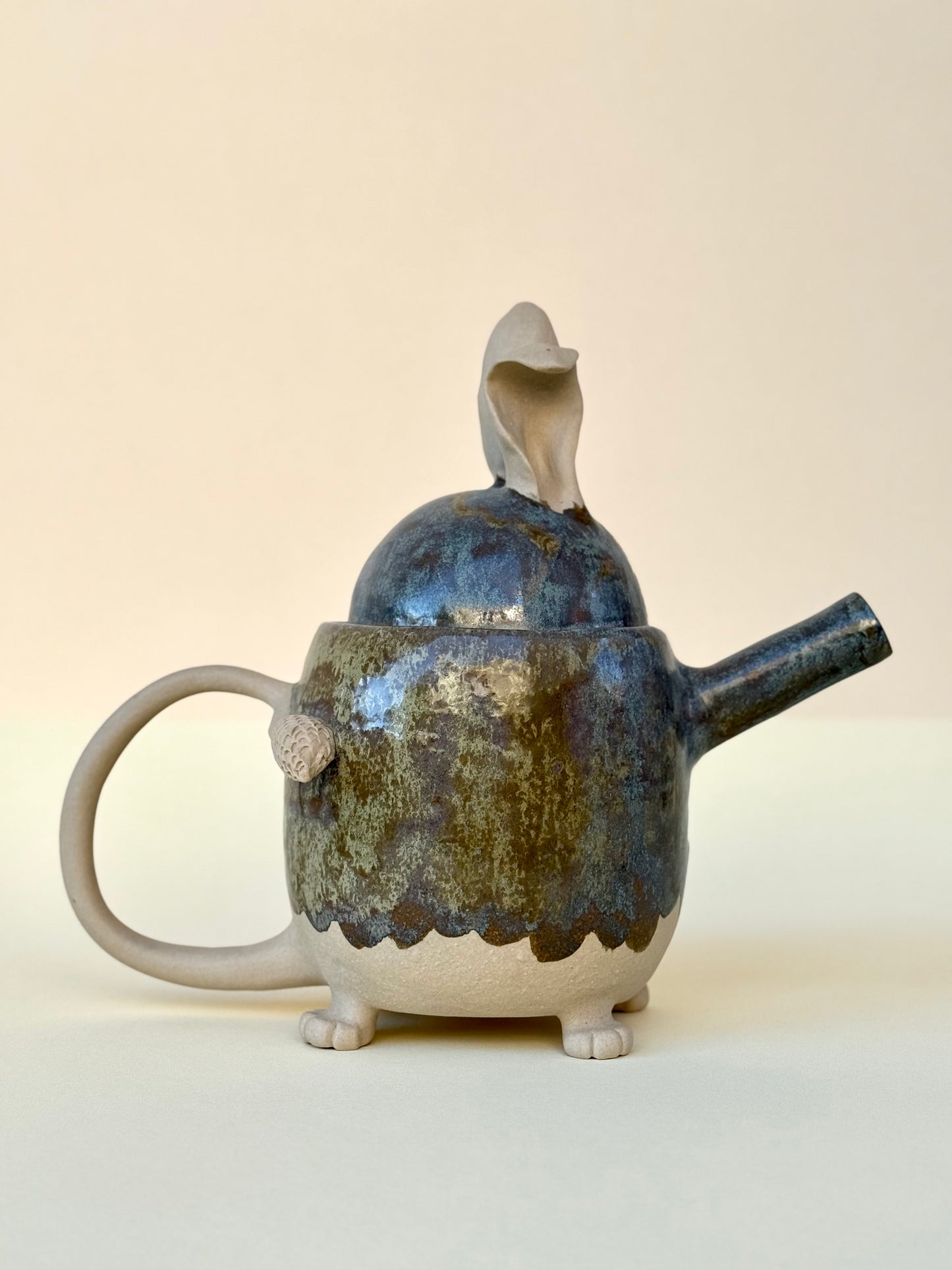 Teapot Green Paws