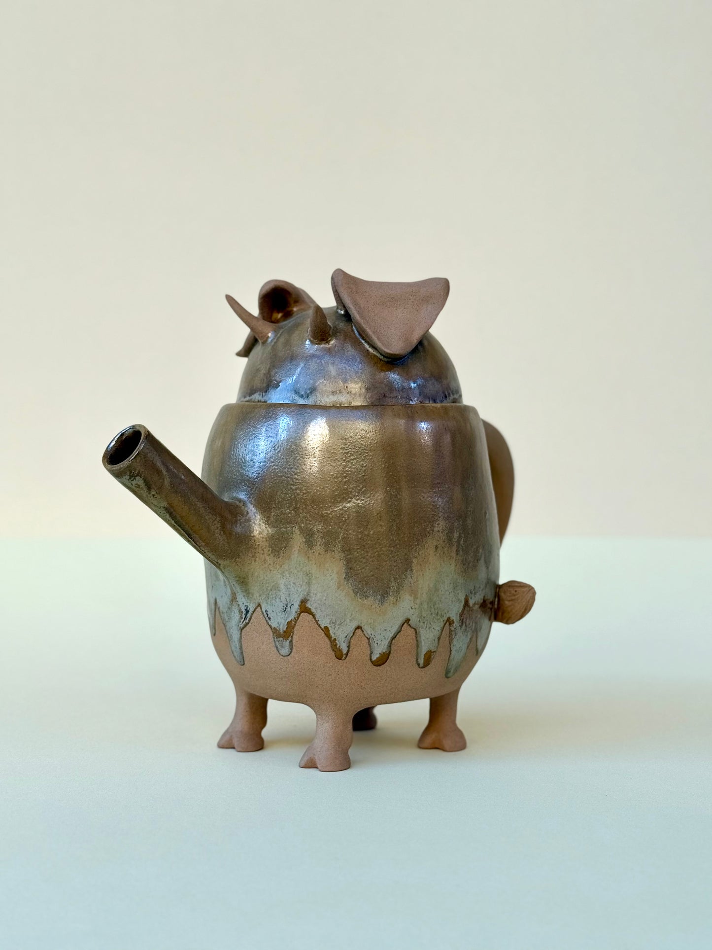Teapot Peach Cow