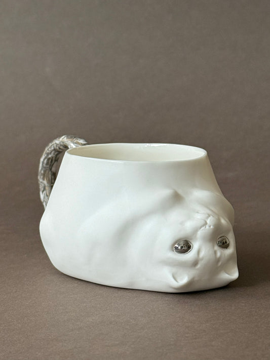 Porcelain Cat with platinum marble tail
