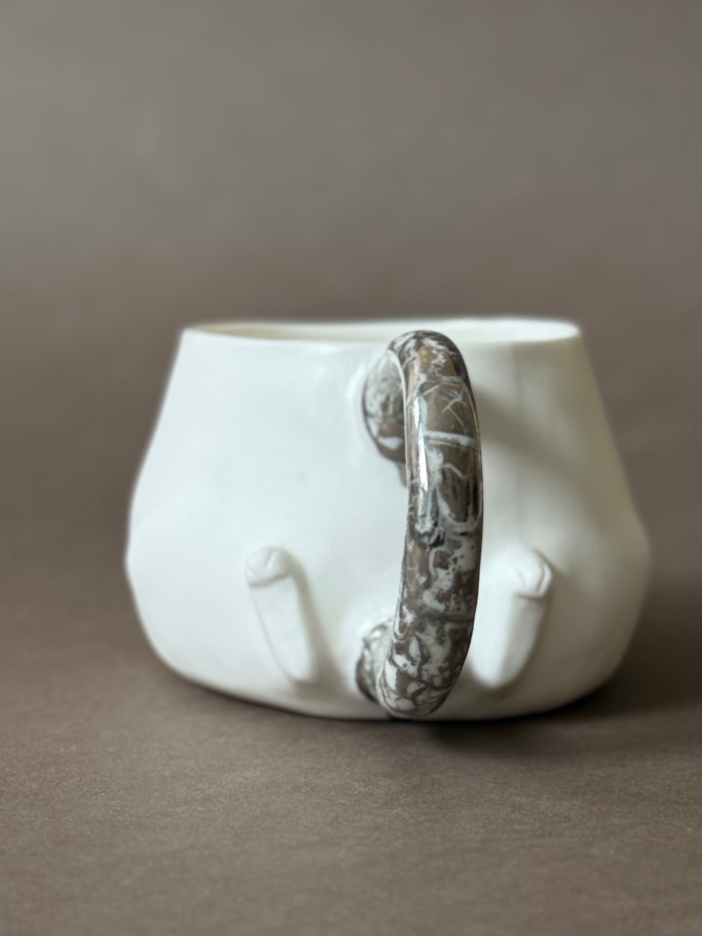 Porcelain Cat with platinum marble tail