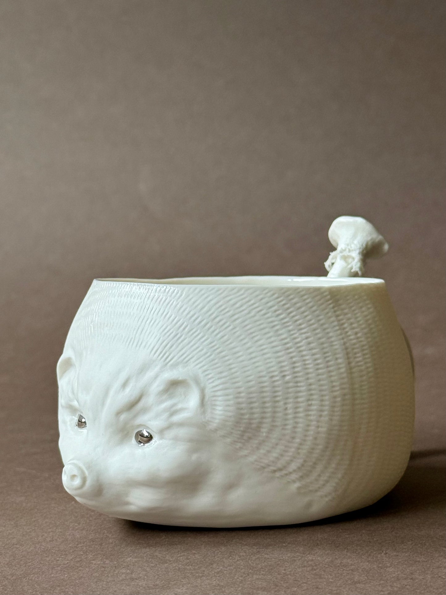 Porcelain Hedgehog with platinum