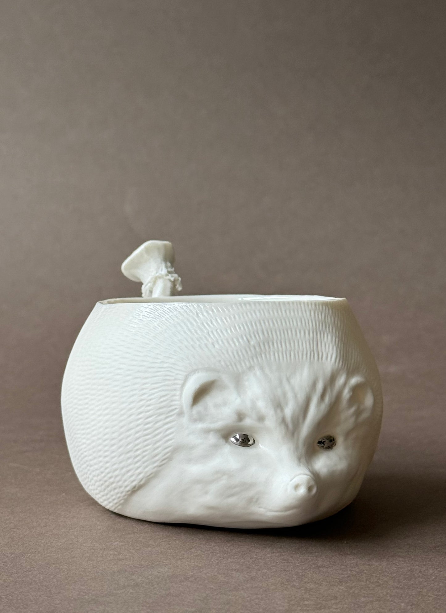 Porcelain Hedgehog with platinum