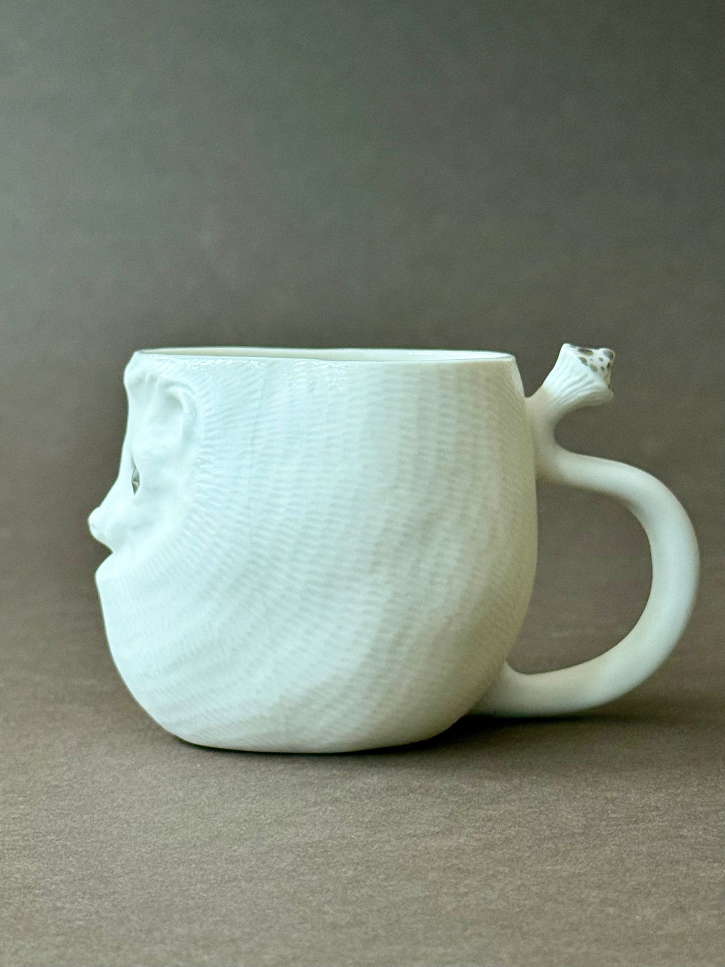 Little Porcelain Hedgehog with platinum