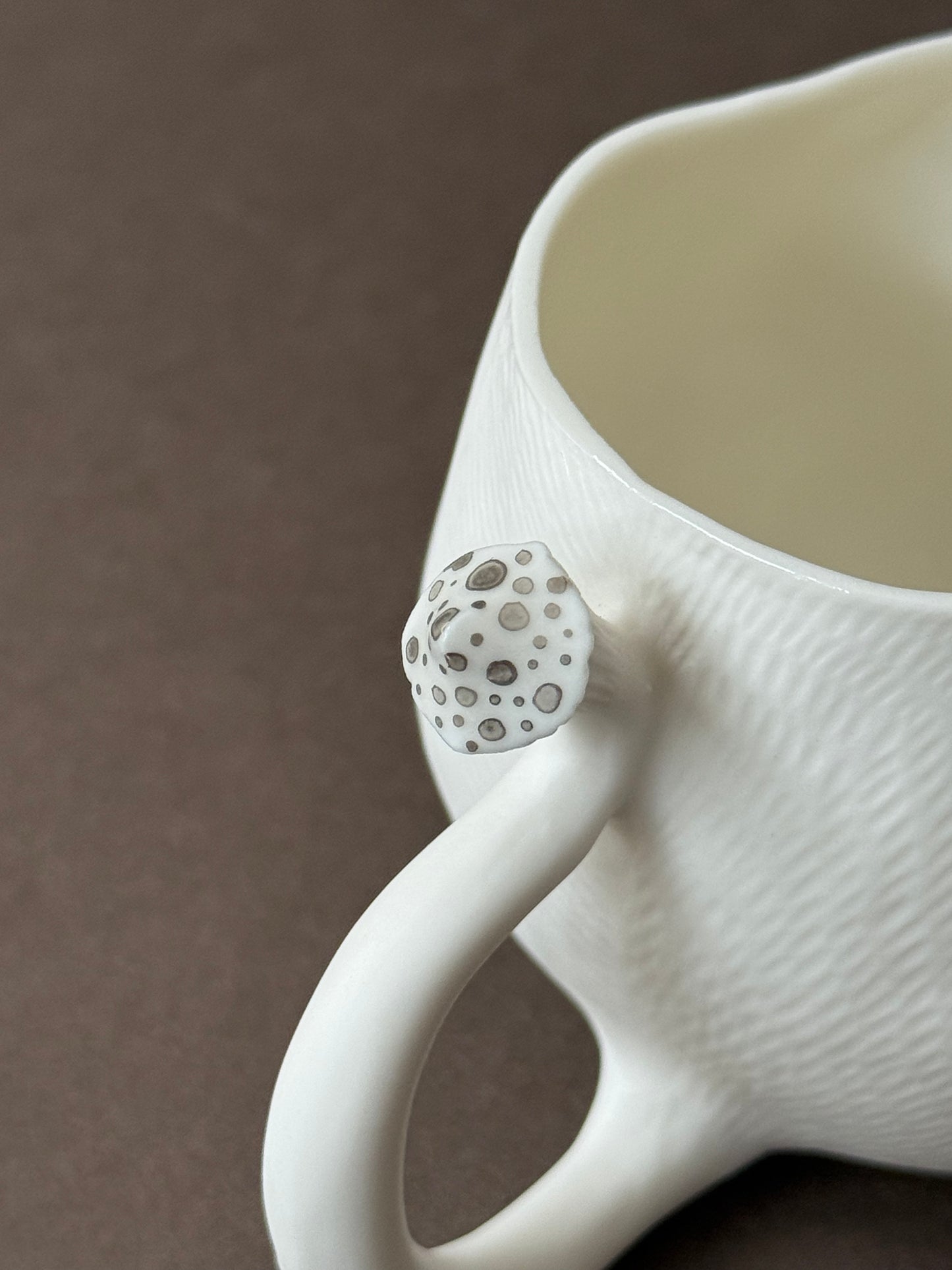 Little Porcelain Hedgehog with platinum