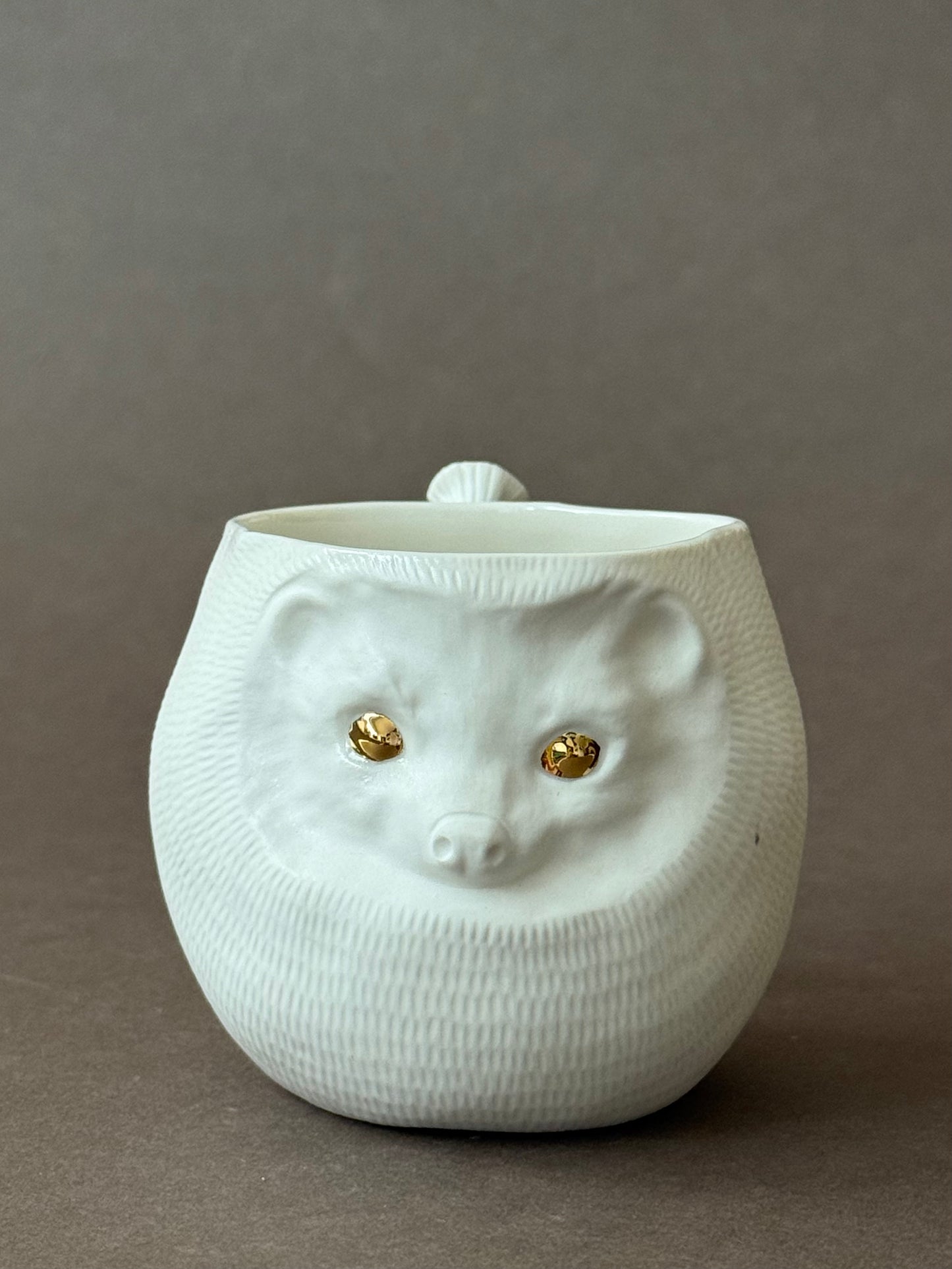 Little Porcelain Hedgehog with gold