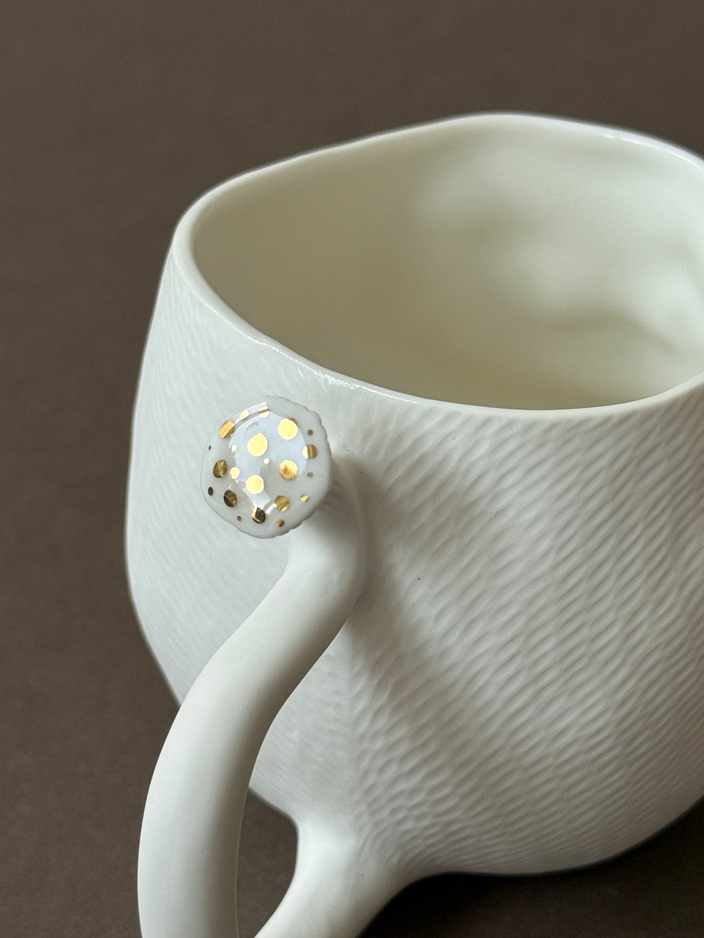 Little Porcelain Hedgehog with gold