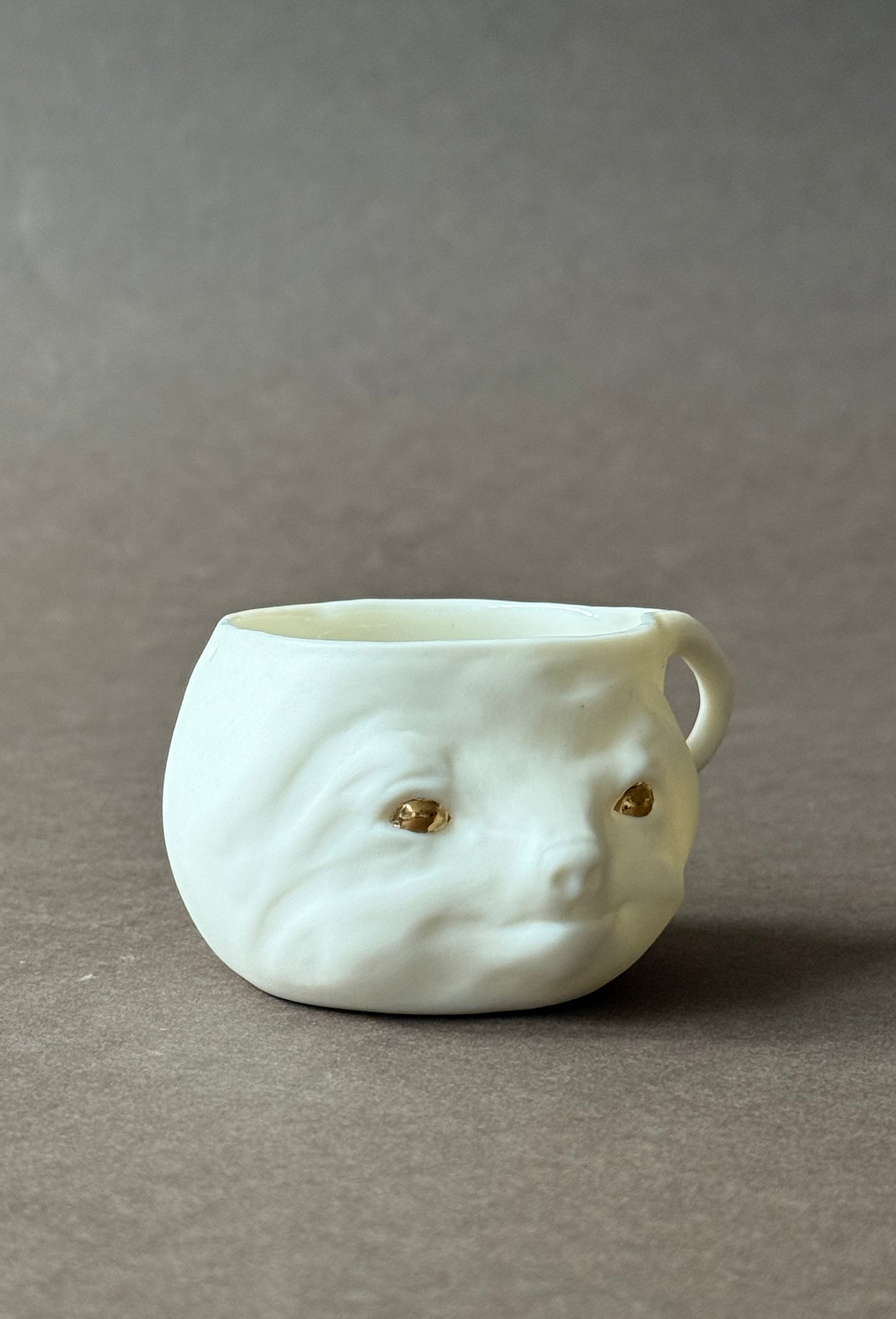 Coffee cup Sloth with gold
