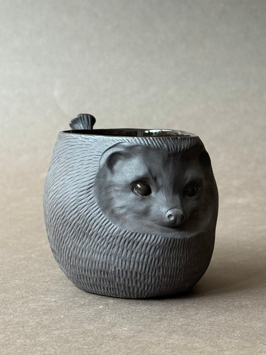 Little Semi-porcelain Hedgehog with gold