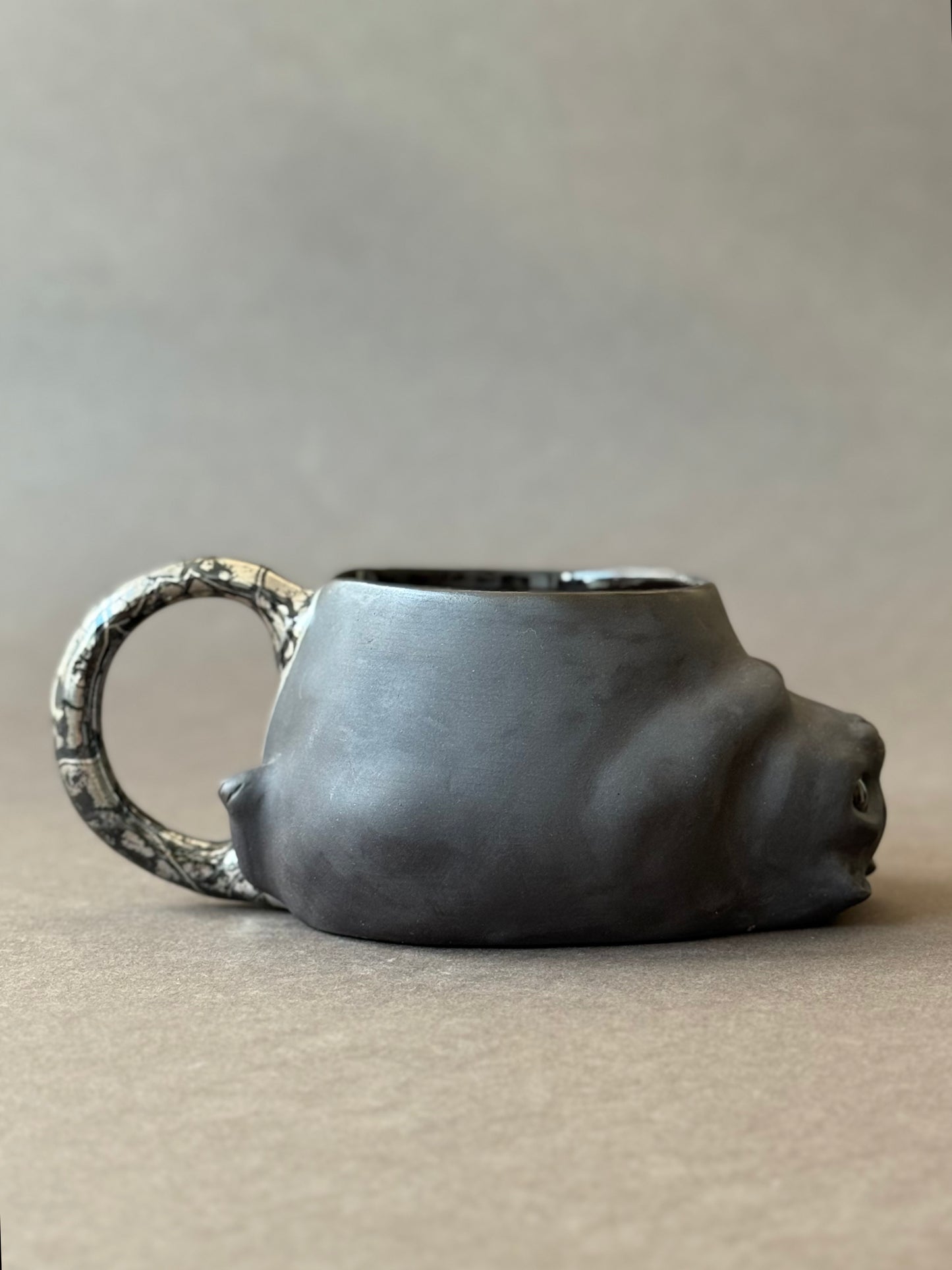 Semi-porcelain Cat with gold marble tail