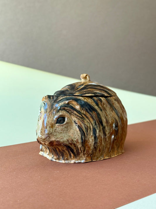 Vase with lid Guinea Pig