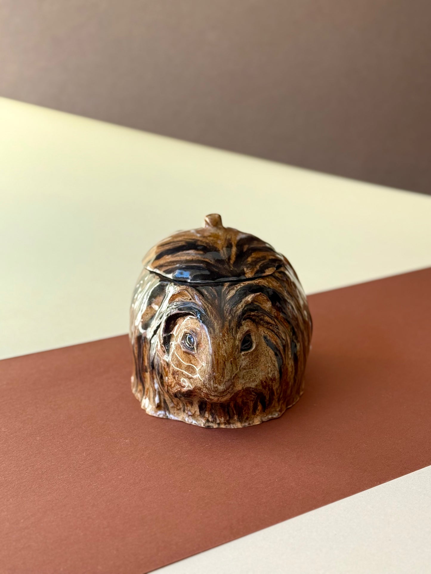 Vase with lid Guinea Pig