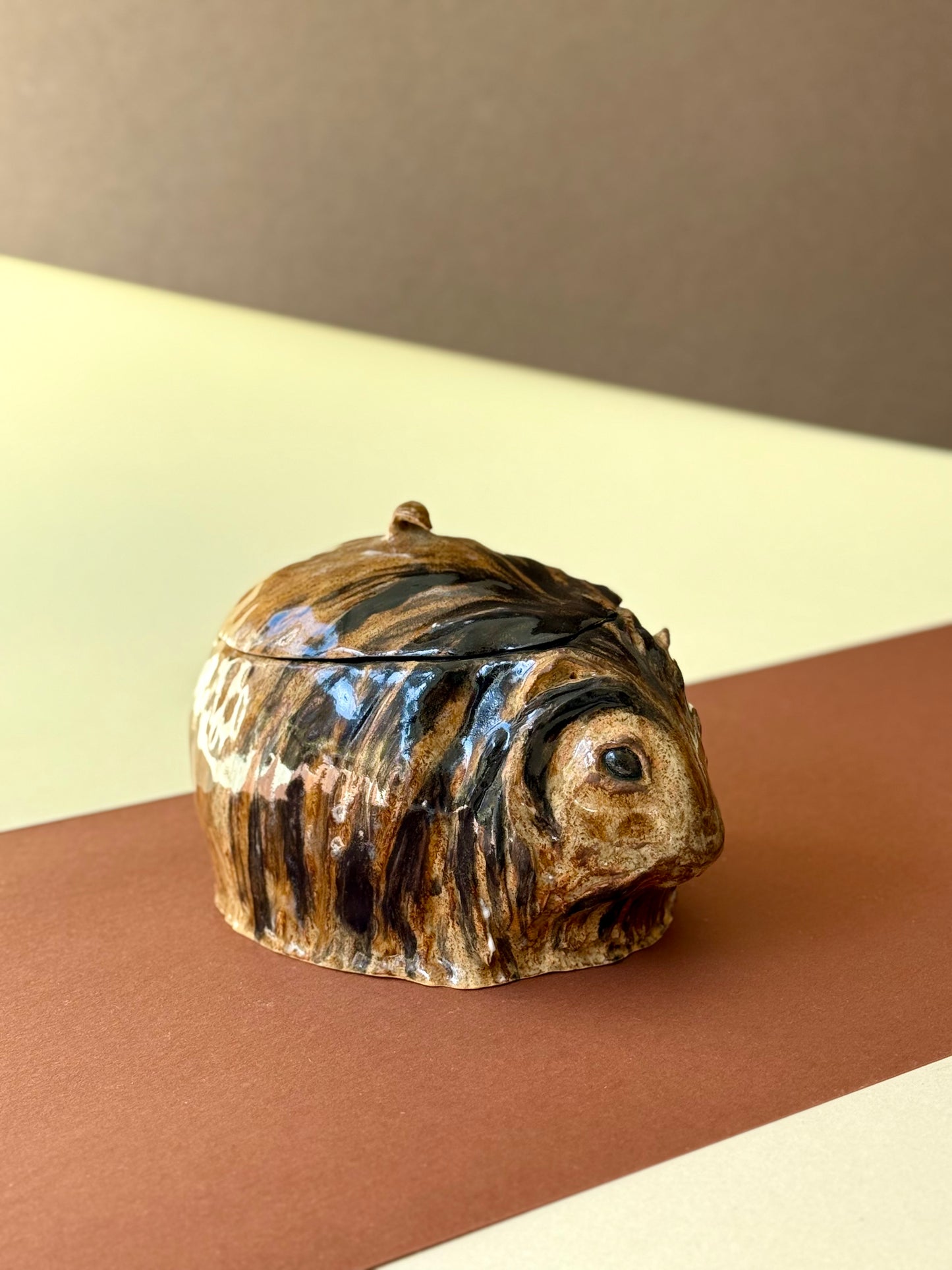 Vase with lid Guinea Pig