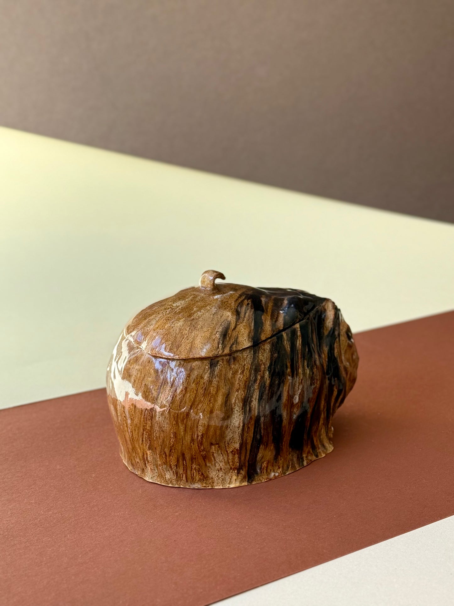 Vase with lid Guinea Pig