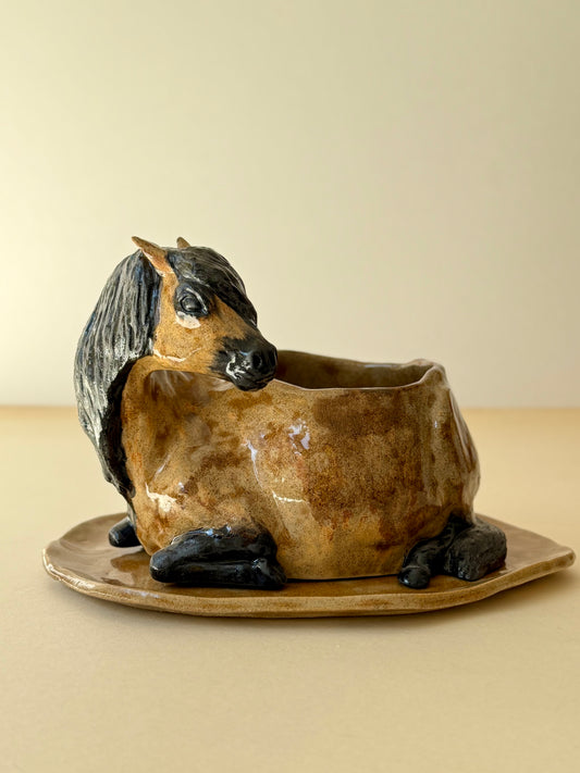 Flowerpot Horse