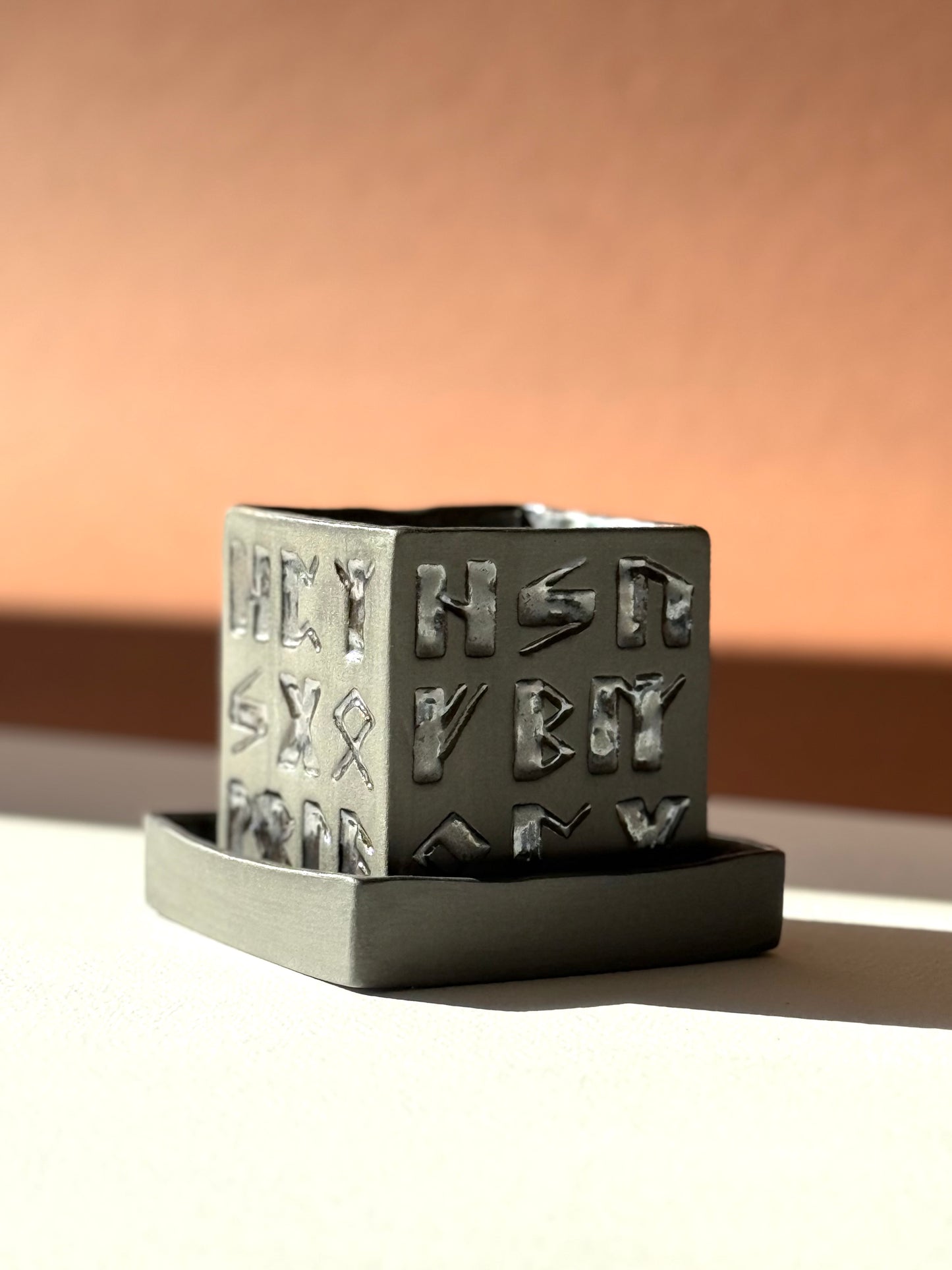 Flowerpot Futhark #2