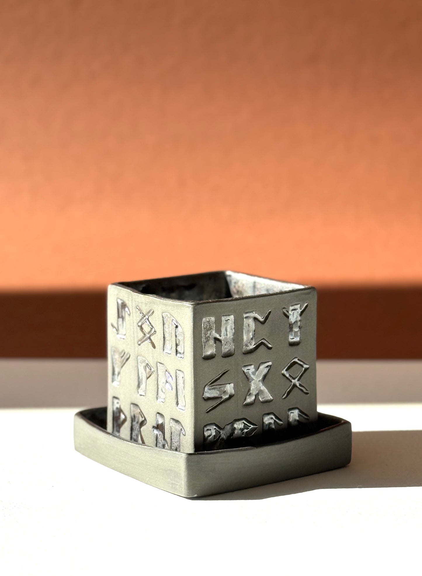 Flowerpot Futhark #2