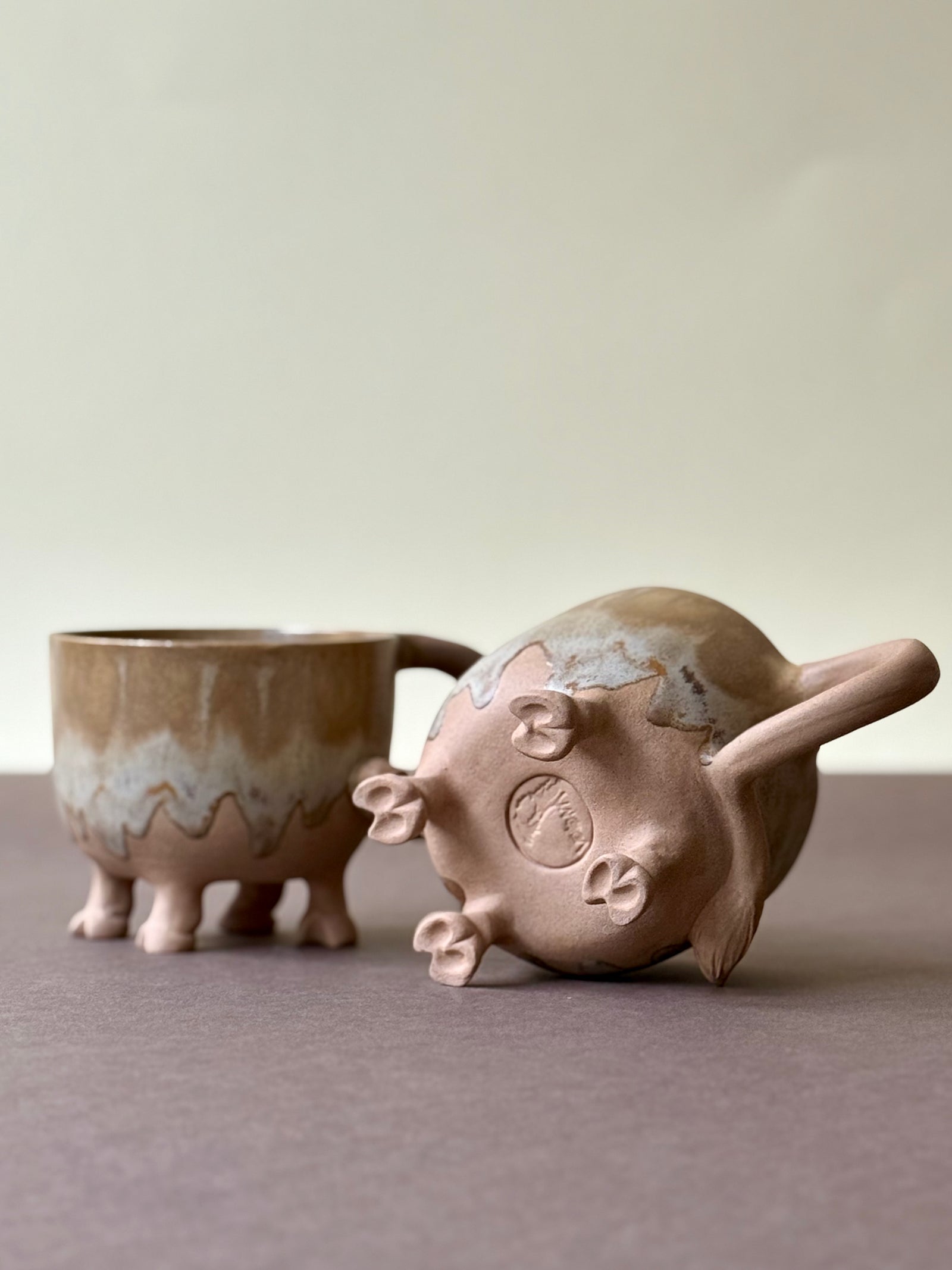 Cups Beige Cows