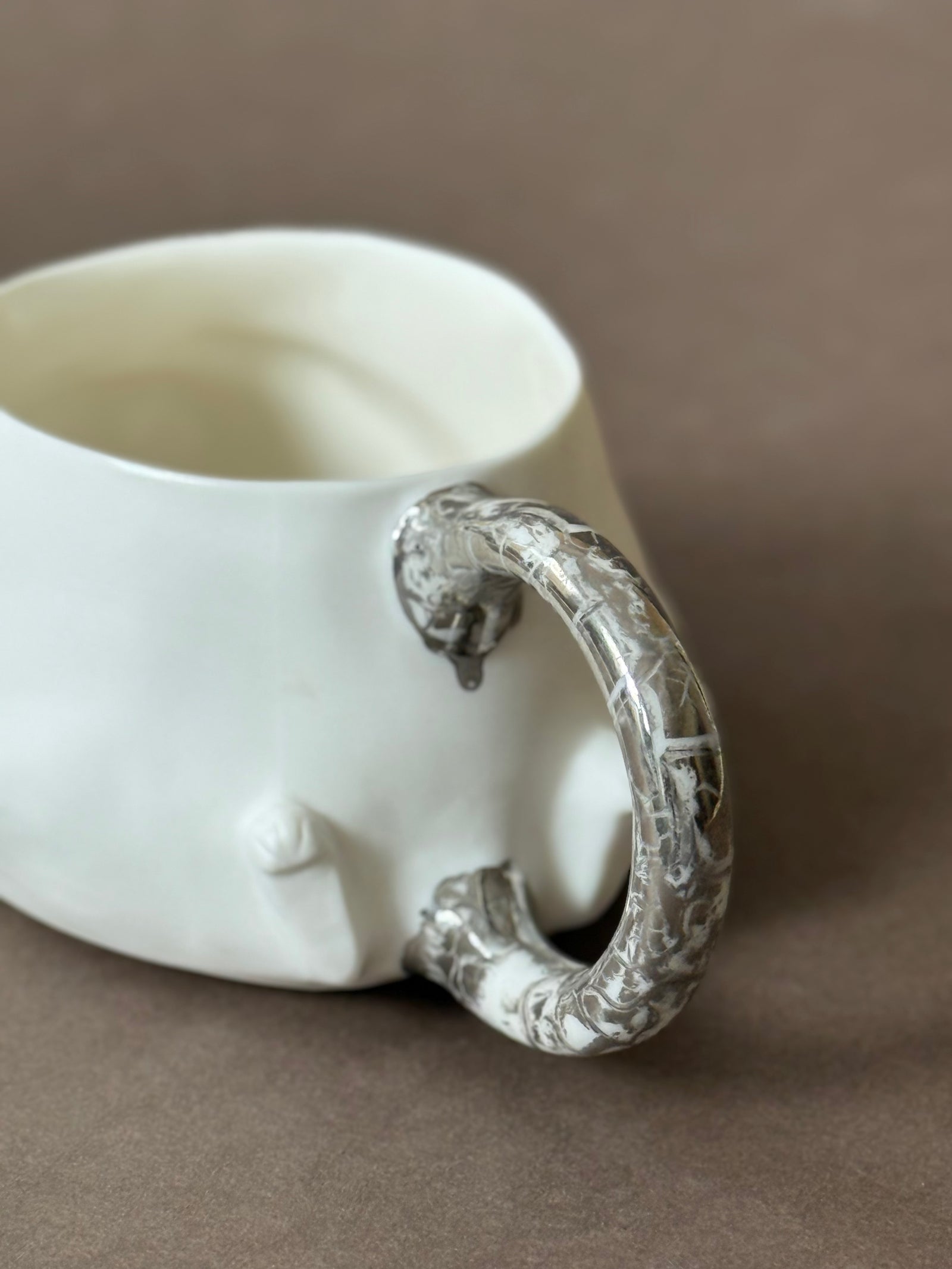Porcelain Cat with platinum marble tail