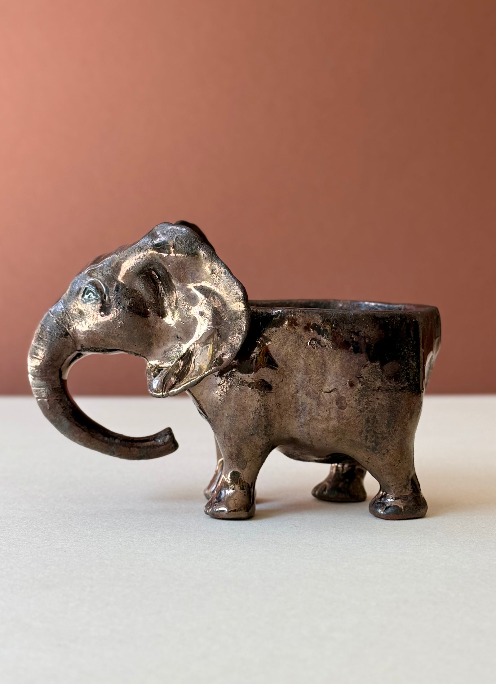 Sauceboat Elephant